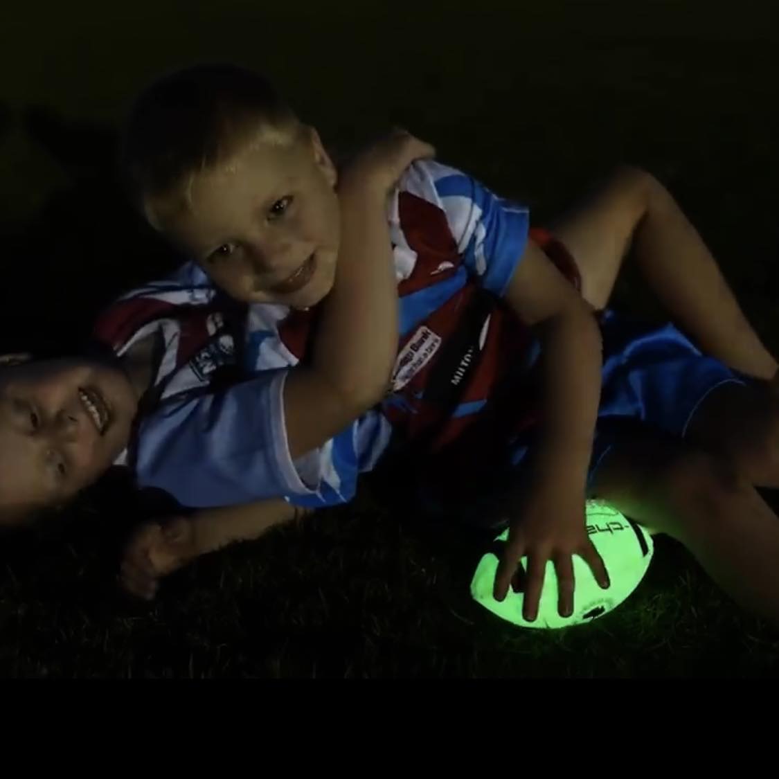 Chargeball PEE WEE Football Glow in the Dark PRO Kit