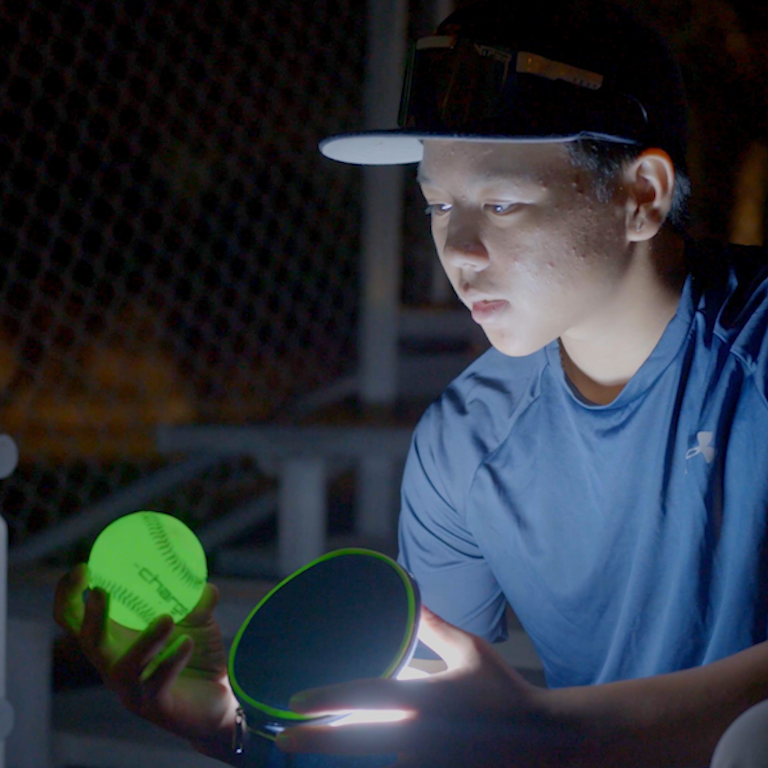  CHARGEBALL The Original Baseball PRO Kit  Premium  Hand-Stitched Glow in The Dark Baseball w/LED Chargebag, Charge in 20  Seconds for Teen Adult Sport Enthusiast Athlete : Sports & Outdoors